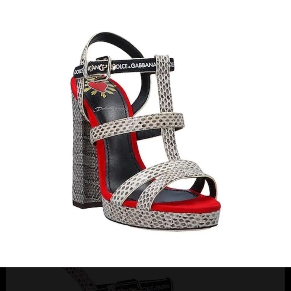 EUC Dolce Gabbana snakeskin logo heel, size eu40  or US 8.5-9